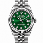 Women’s Elegant Bracelet Watch – Fluted Bezel, Crystal-Style Markers & Date